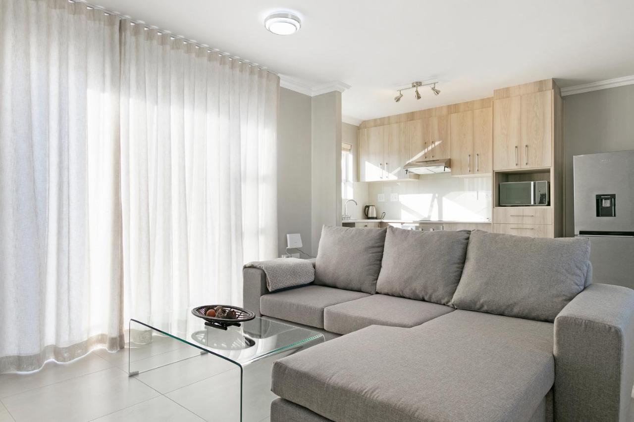Apartment Stunning, Luxurious Close To The *