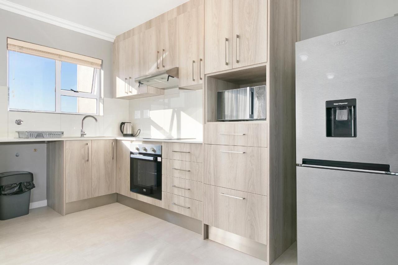 Stunning, Luxurious Close To The Apartment *